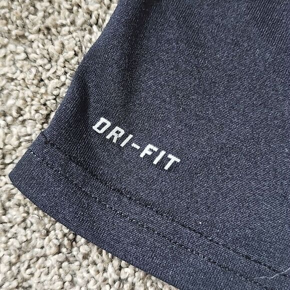 EUC! Boy's Nike Dri-fit Tee Sz XL - Picture 2 of 6